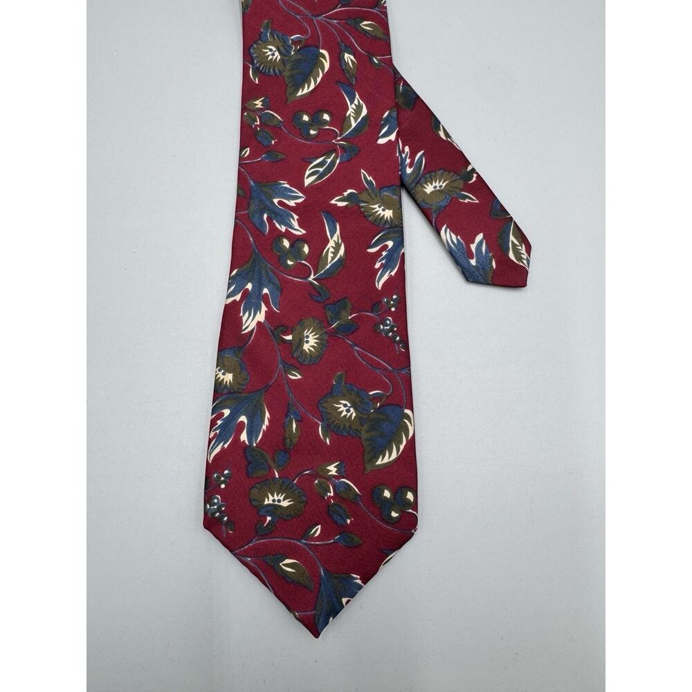 Vintage Red Paisley Floral Men’s Tie Necktie 56” Total Length Nathan’s